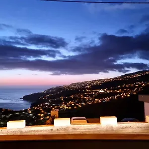 https://villa-cassolino.madeira-islandshotels.com